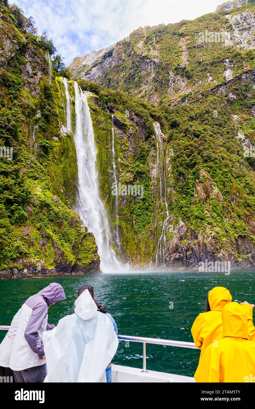 milford-sound-fiordland-in-new-zealand-melting-stirling-fall-from-a