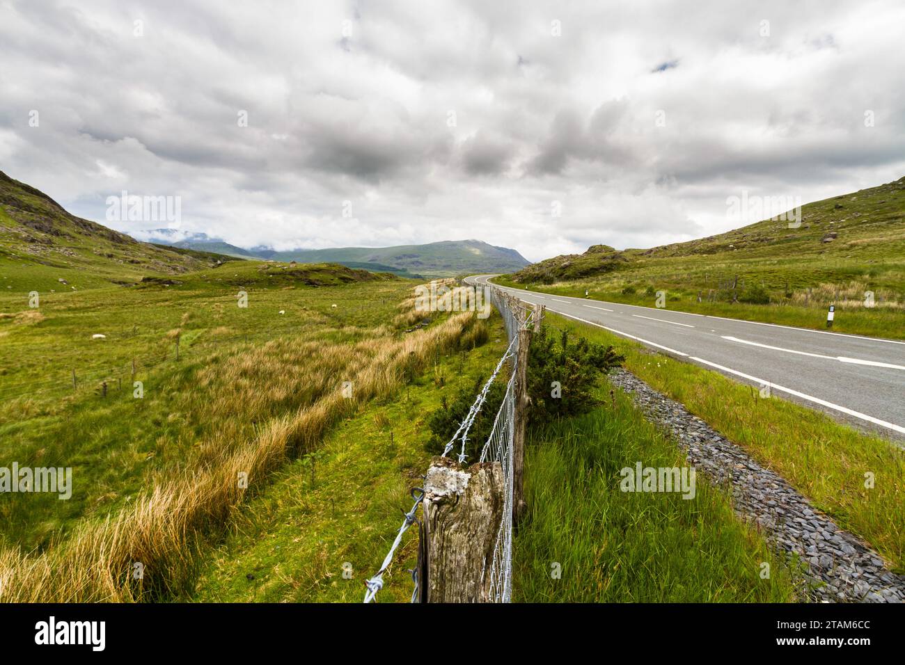 The A470 Road through the Crimea Pass between Blaenau Ffestiniog and Dolwyddelan. Eryri or Snowdonia national Park, Wales, landscape. Stock Photo