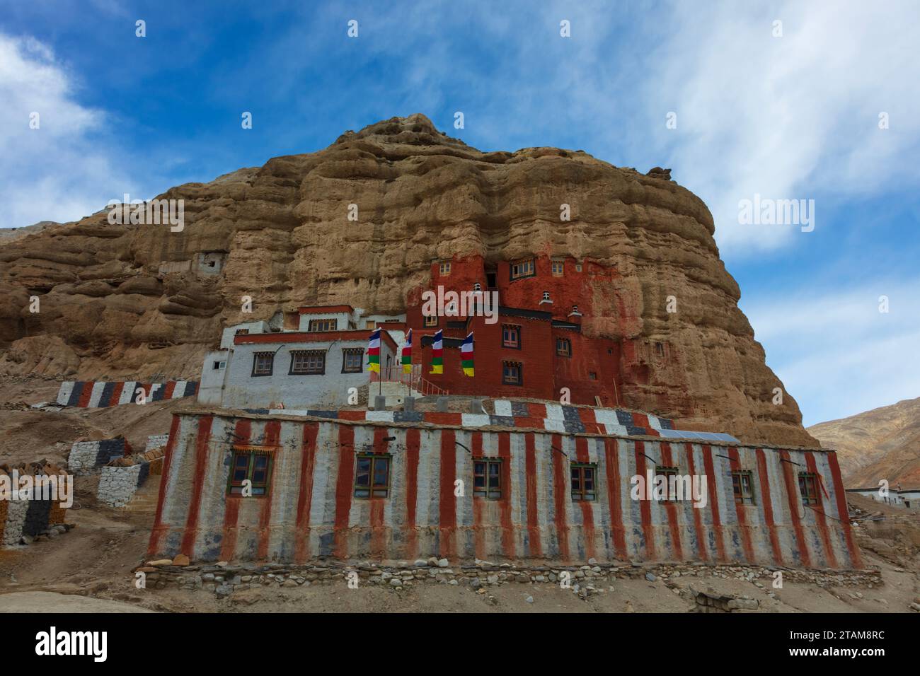 The village and caves of Thinggor just north of Lo Manthang, the capital of Mustang District, Nepal Stock Photo