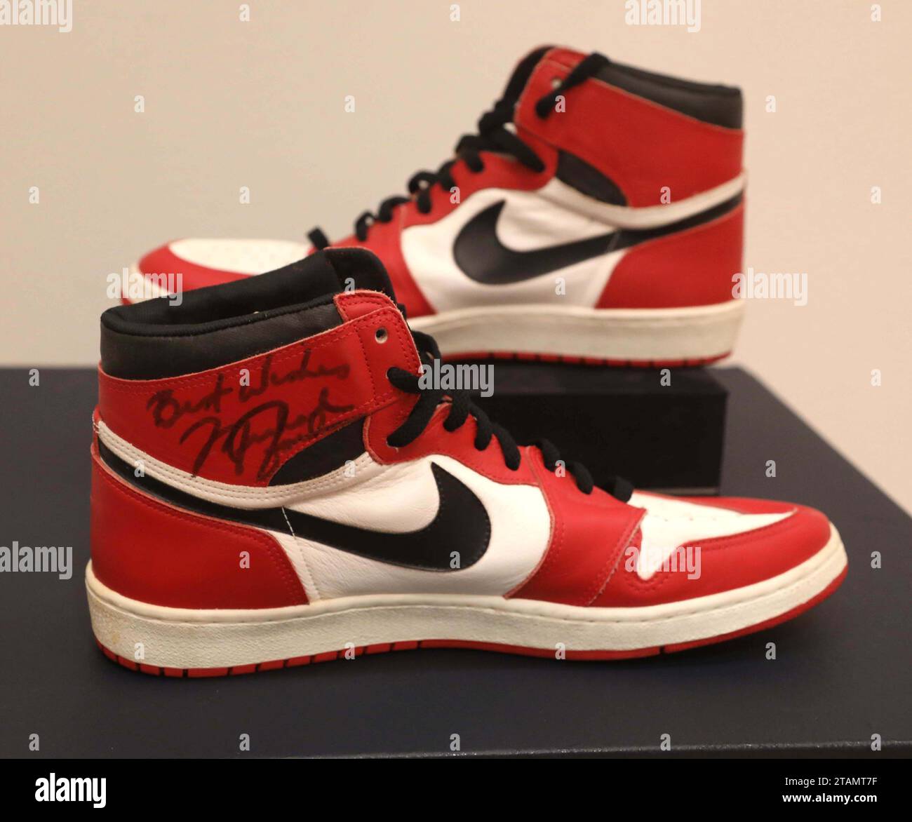 Air jordan 1 1985 hi-res stock photography and images - Alamy Air jordan 1 1985 hi-res stock photography and images - Alamy