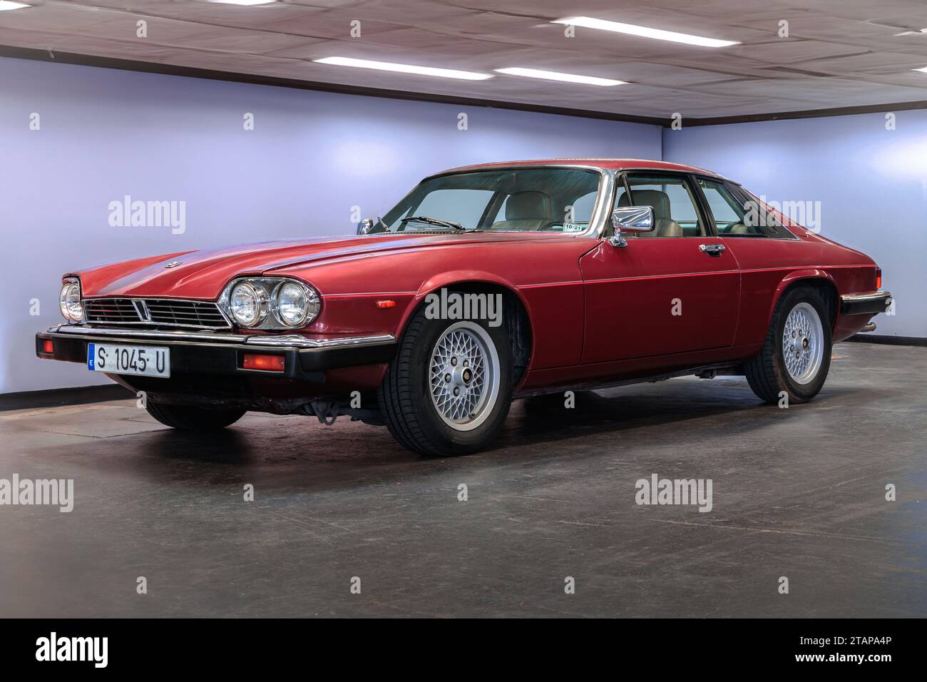 BILBAO, SPAIN-NOVEMBER 11, 2023: Jaguar XJ-S (XJS) 3.6 (HE) Stock Photo