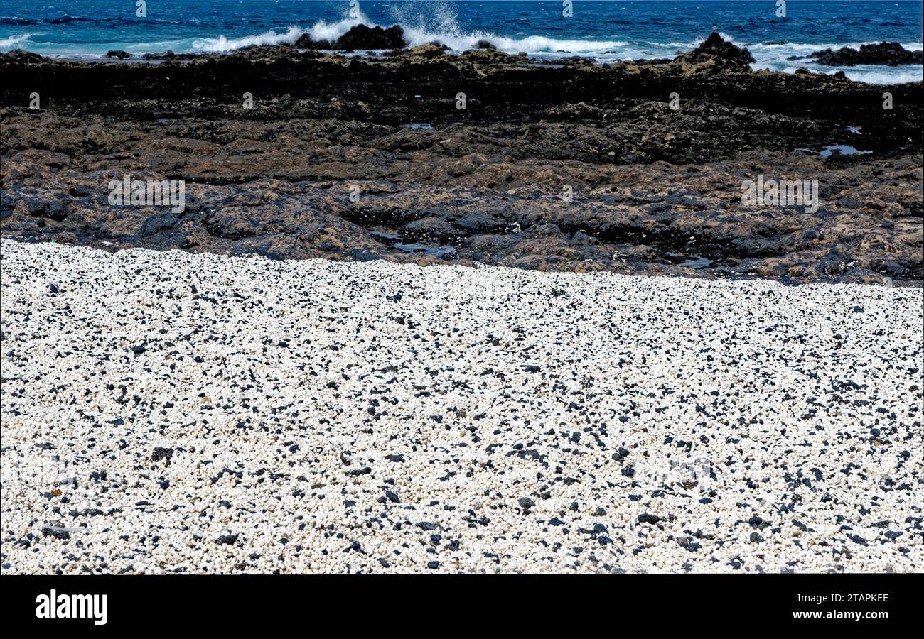 Playa del Mejillon or Playa del Bajo de la Burra, called Popcorn Beach