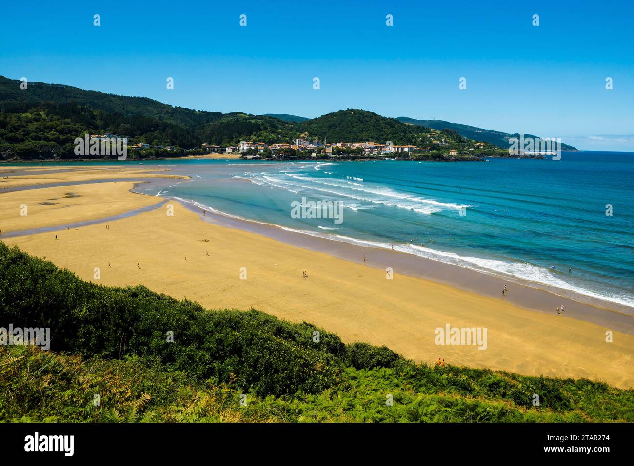 Beach and coast, Playa de Laida, Mundaka, Urdaibai Biosphere Reserve, near Bilbao, Province of Bizkaia, Basque Country, Northern Spain, Spain Stock Photo