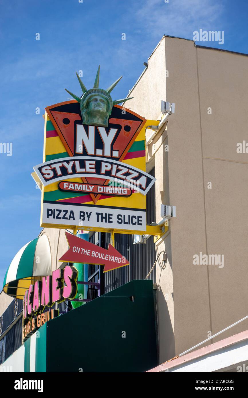 N.Y. Pizza Sign Logo Family Dining Restaurant, Pizza By The Slice, On The Boulevard In Myrtle Beach South Carolina United States, Take Out Pizza New Y Stock Photo