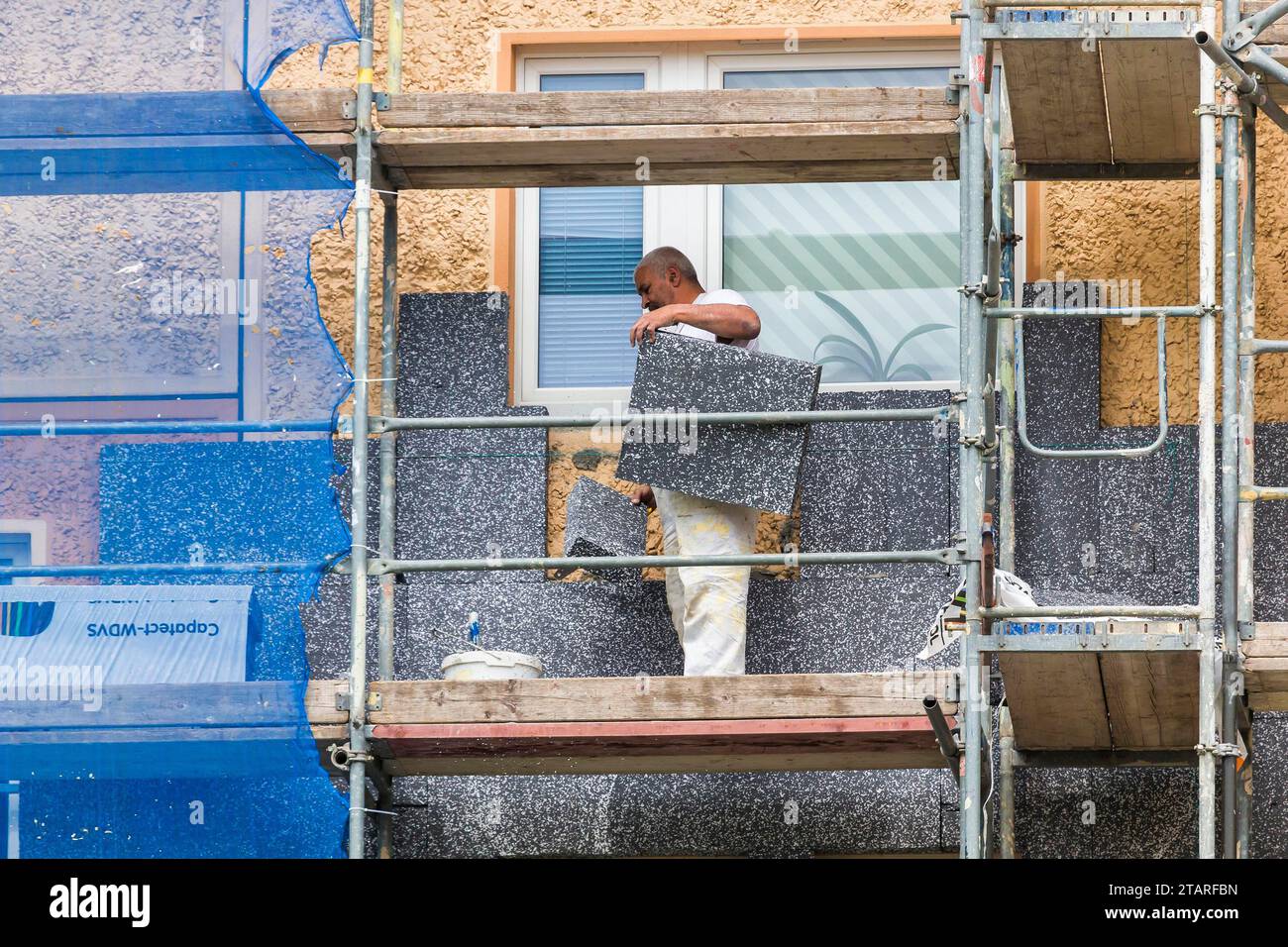 Dresden Refurbishment of prefabricated buildings in the Dresden Leubnitz area. The prefabricated