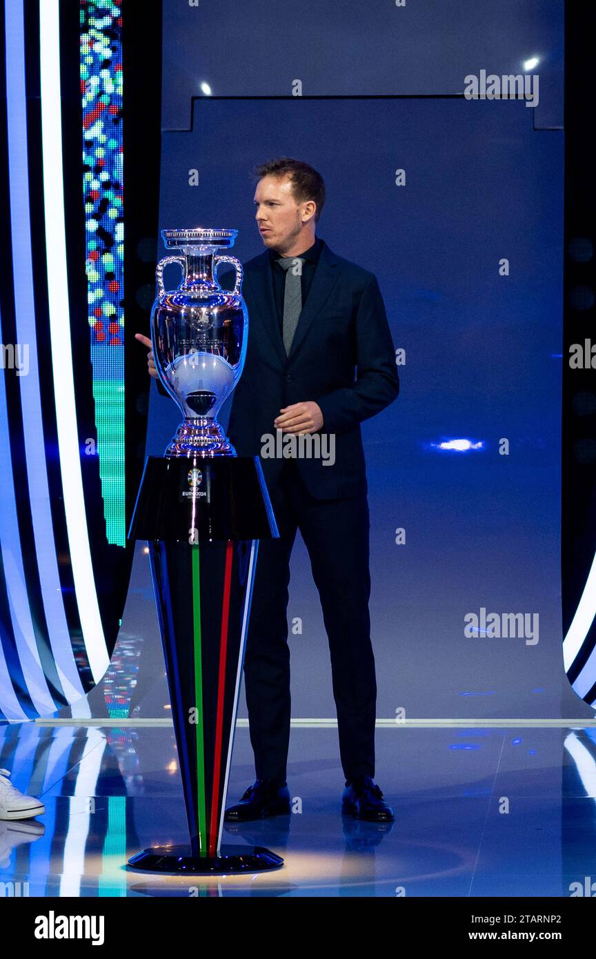 Julian Nagelsmann (Deutschland, Bundestrainer) Mit EM Pokal, GER, UEFA ...