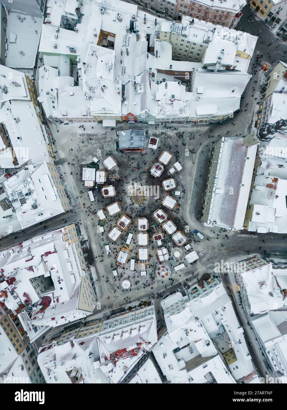 Bird's eye view of the Christmas market in Tallinn's old town townhall square, Raekoja Plats. Stock Photo