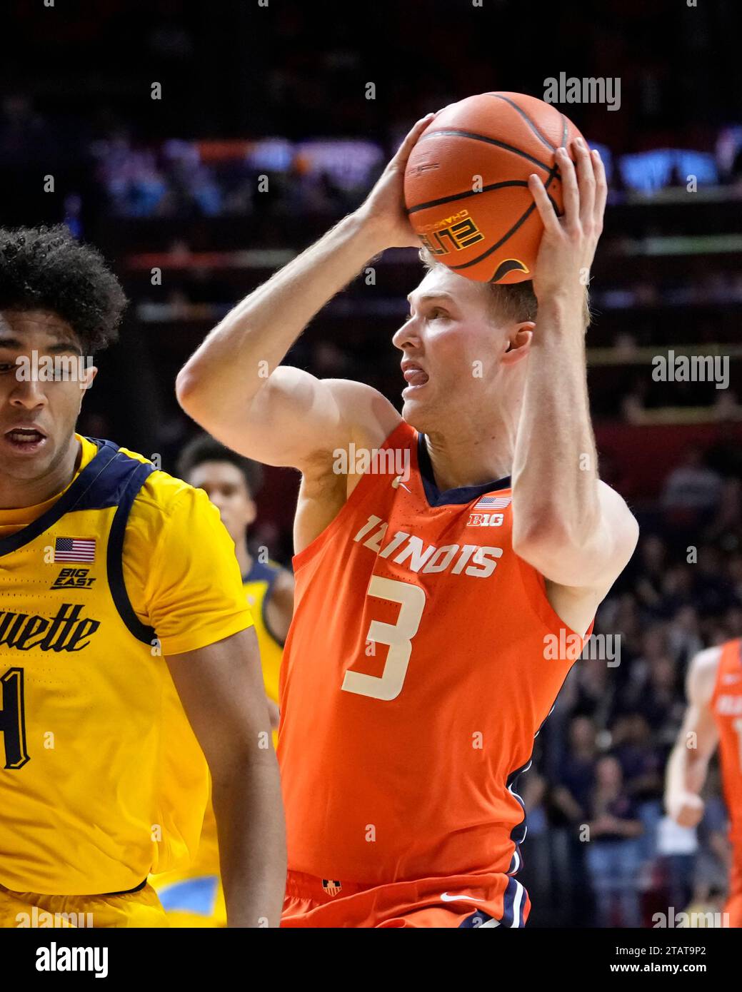 Illinois forward Marcus Domask looks to pass during an NCAA college