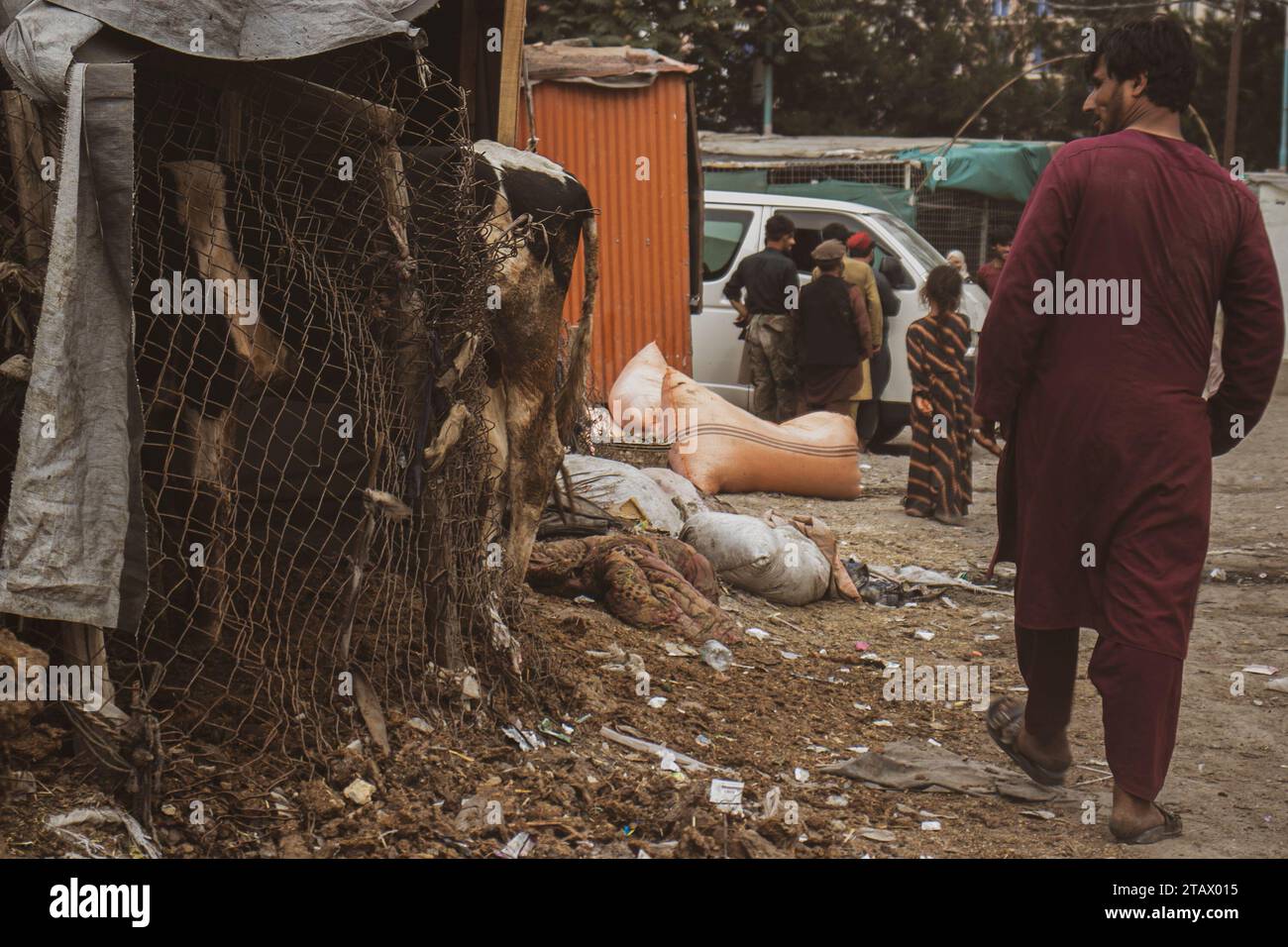 Extreme poverty hi-res stock photography and images - Alamy