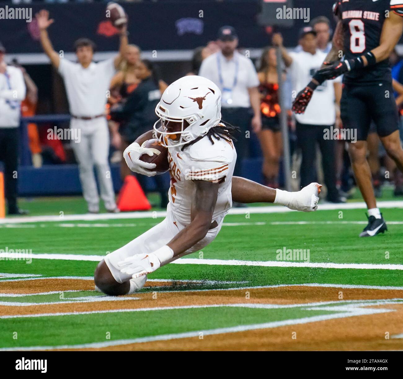 Arlington USA 02nd Dec 2023 December 2 2023 Texas Longhorns arlington-usa-02nd-dec-2023-december-2-2023-texas-longhorns
