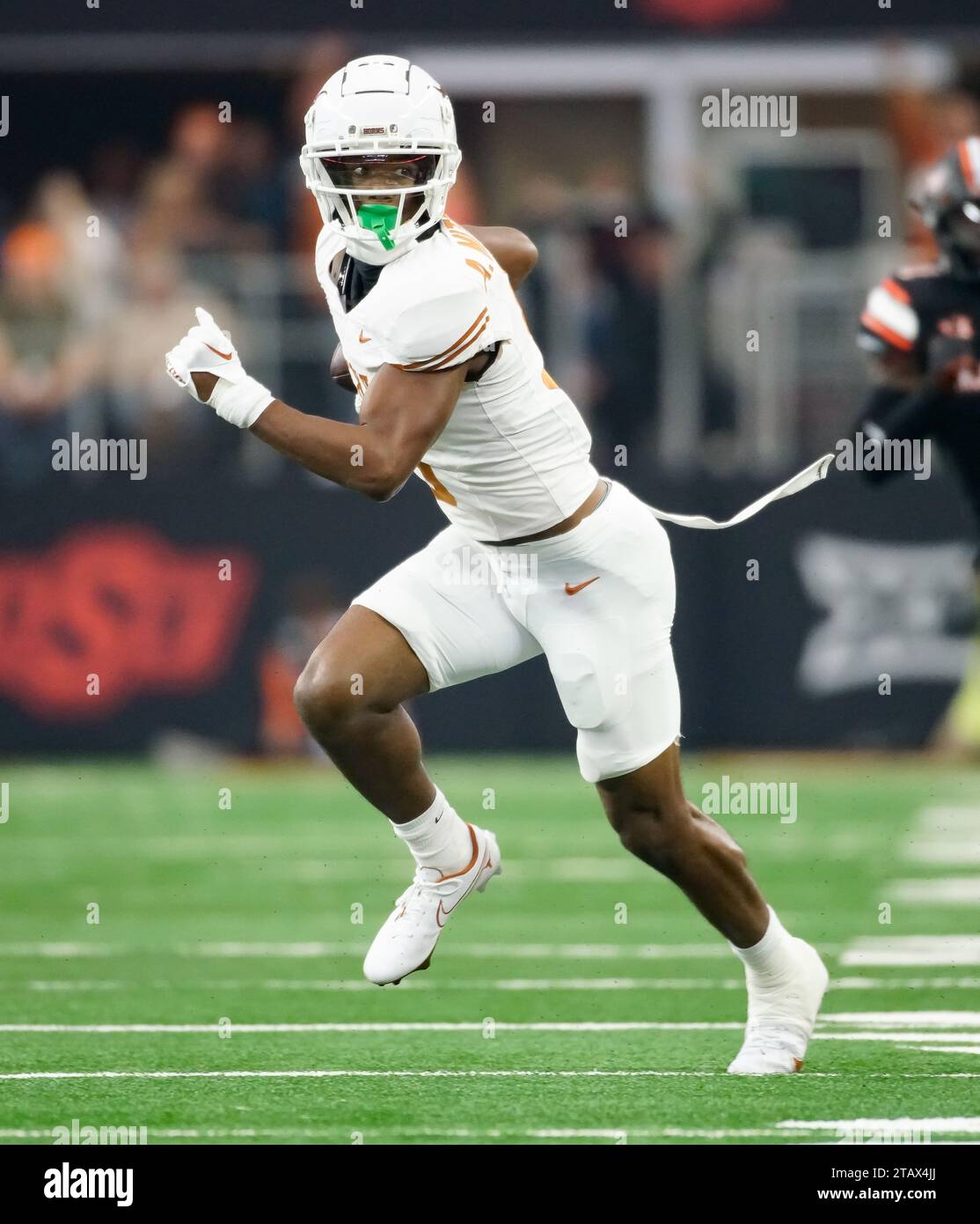 Arlington USA 02nd Dec 2023 December 2 2023 Texas Longhorns Wide arlington-usa-02nd-dec-2023-december-2-2023-texas-longhorns-wide