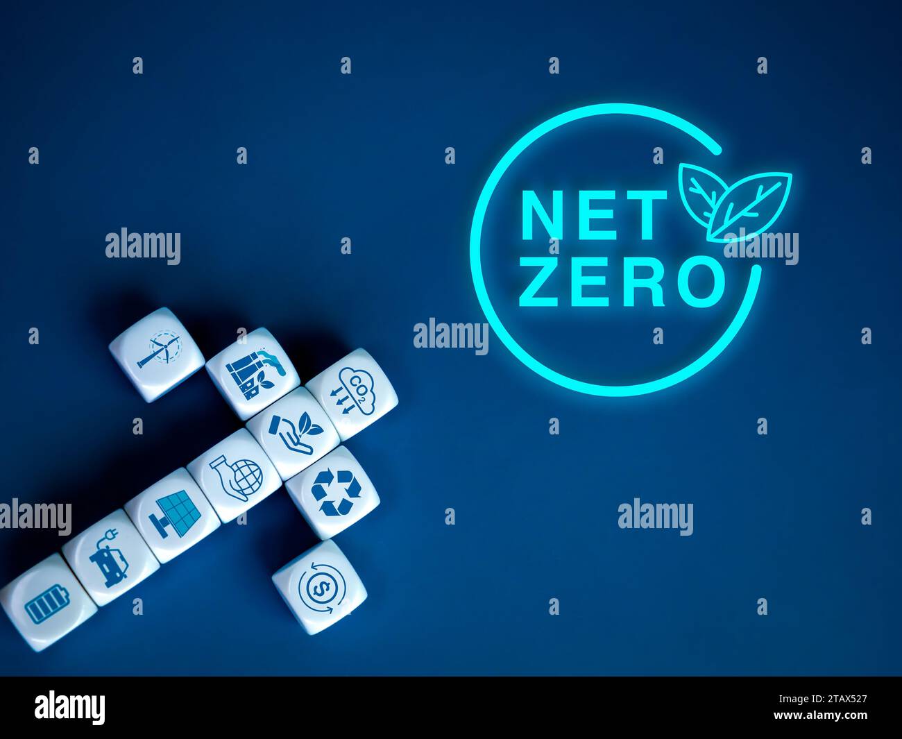 Carbon reduction icon arrow hi-res stock photography and images - Alamy