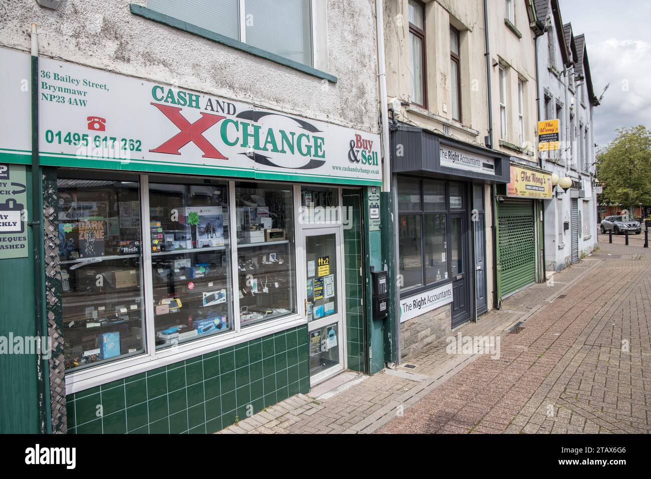 Closed shops and buy and sell shop, Brynmawr, Wales, UK Stock Photo