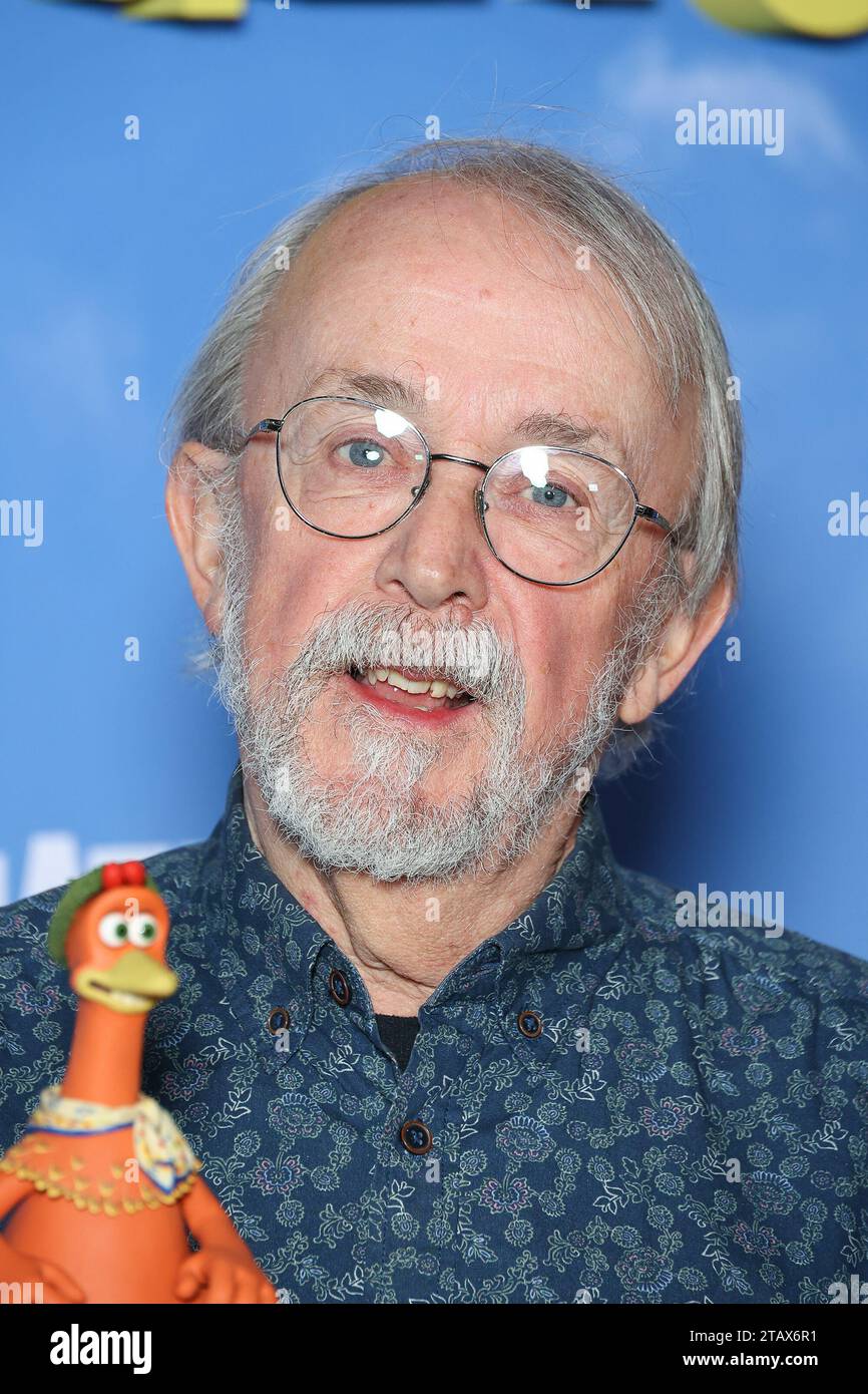 Chicken run la menace nuggets hires stock photography and images Alamy