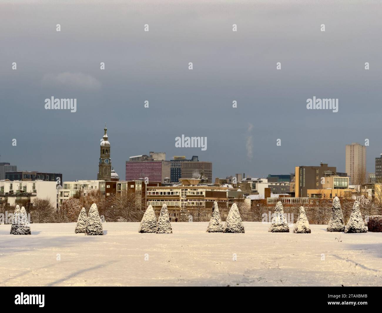 Glasgow city centre view and the River Clyde from Glasgow Green during winter Stock Photo