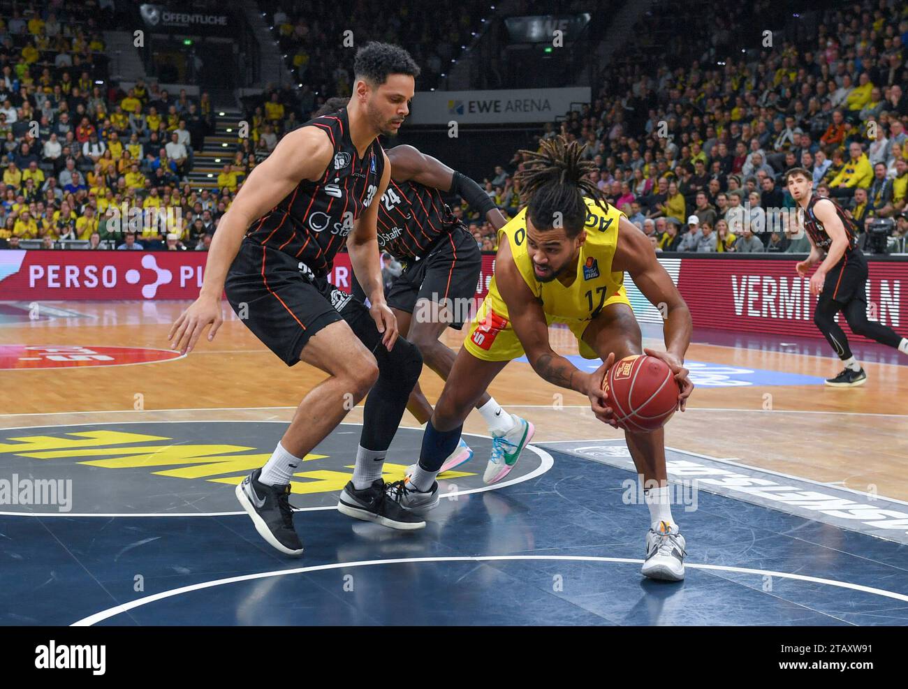 03.12.2023, EWE Arena, Oldenburg, GER, easy CreditBBL, EWE Baskets