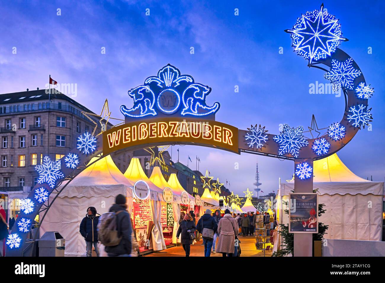Weihnachtsmarkt Weißerzauber auf dem Jungfernstieg in Hamburg
