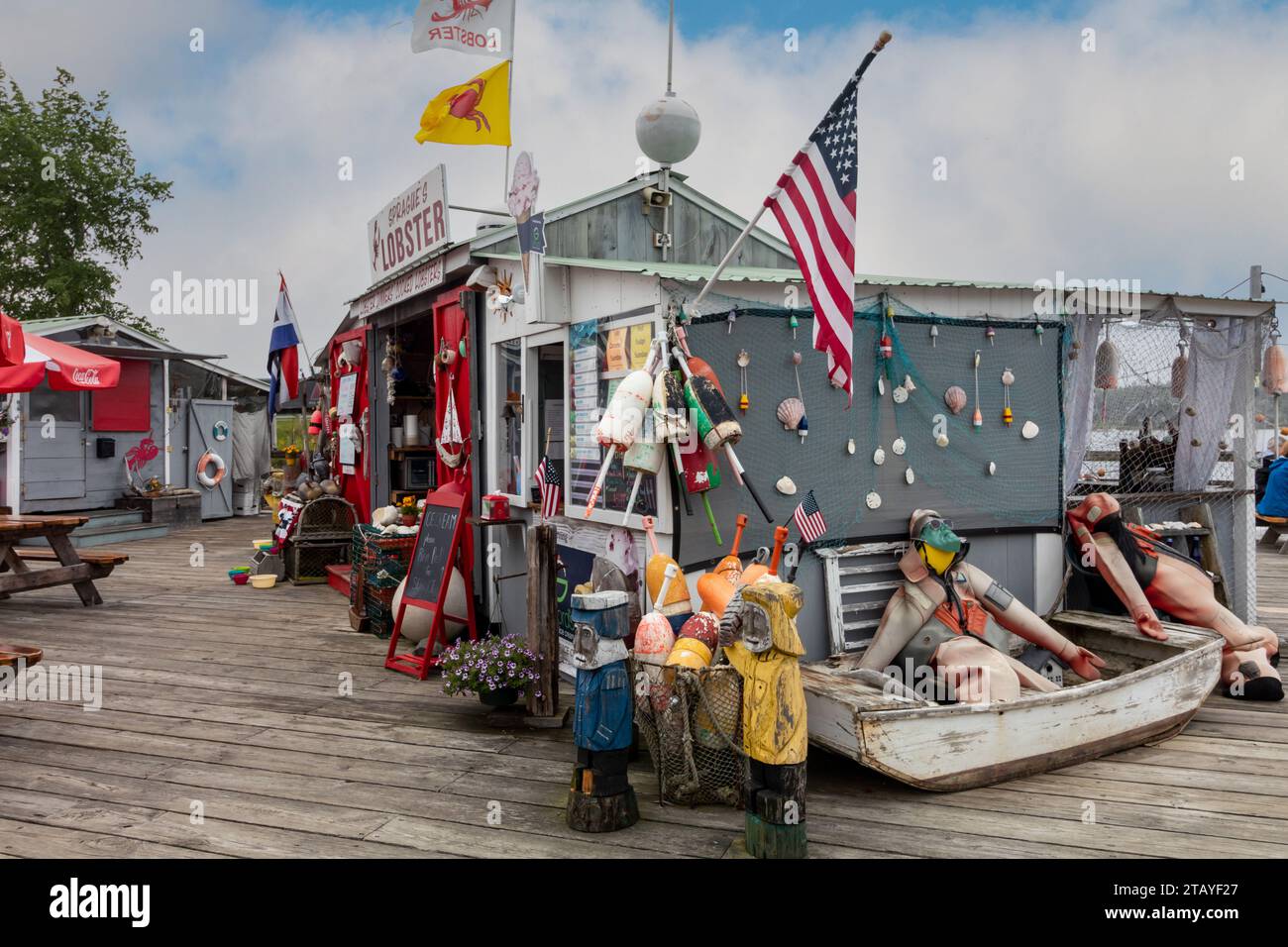 Wiscasset, ME USA - July 12 2023:  Sprague's Lobster Shack is a popular spot for fresh Lobster Roll and Clam Cakes Stock Photo