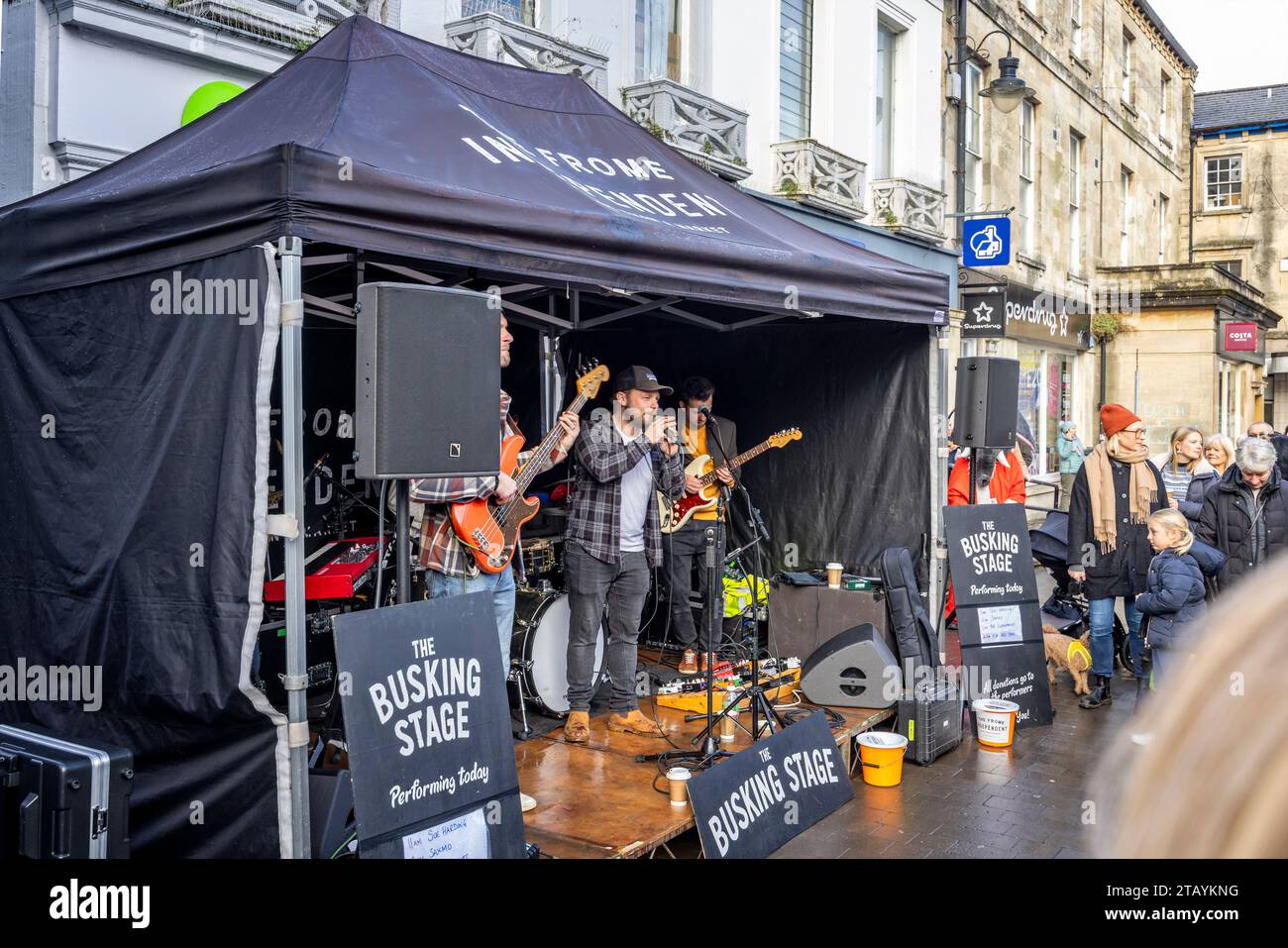 Busking stage hires stock photography and images Alamy