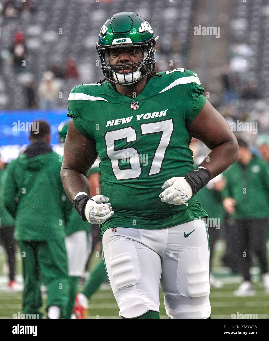 New York Jets offensive tackle Carter Warren (67) during warm up prior ...