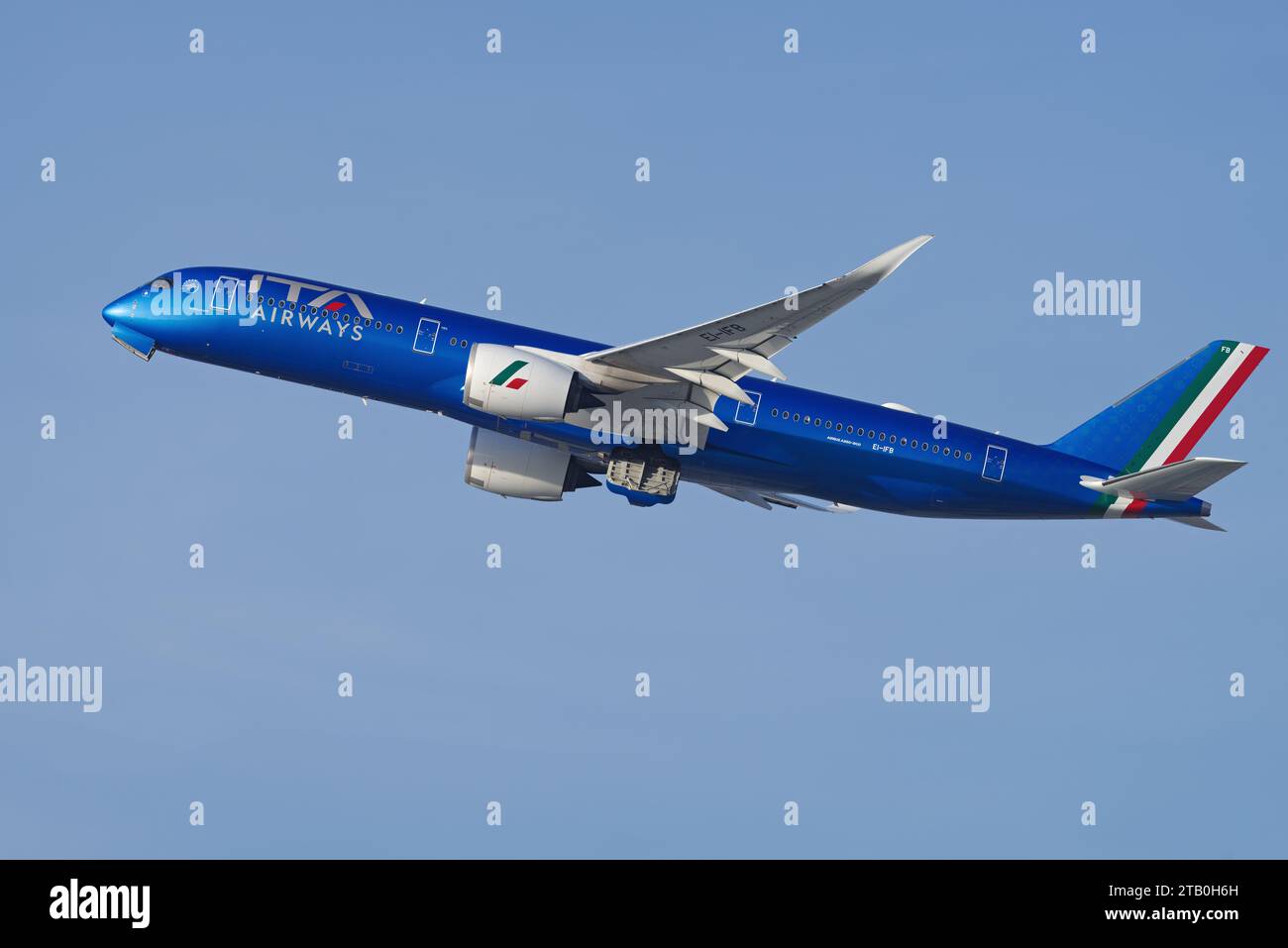 Ita airways a350 hi-res stock photography and images - Alamy Ita airways a350 hi-res stock photography and images - Alamy