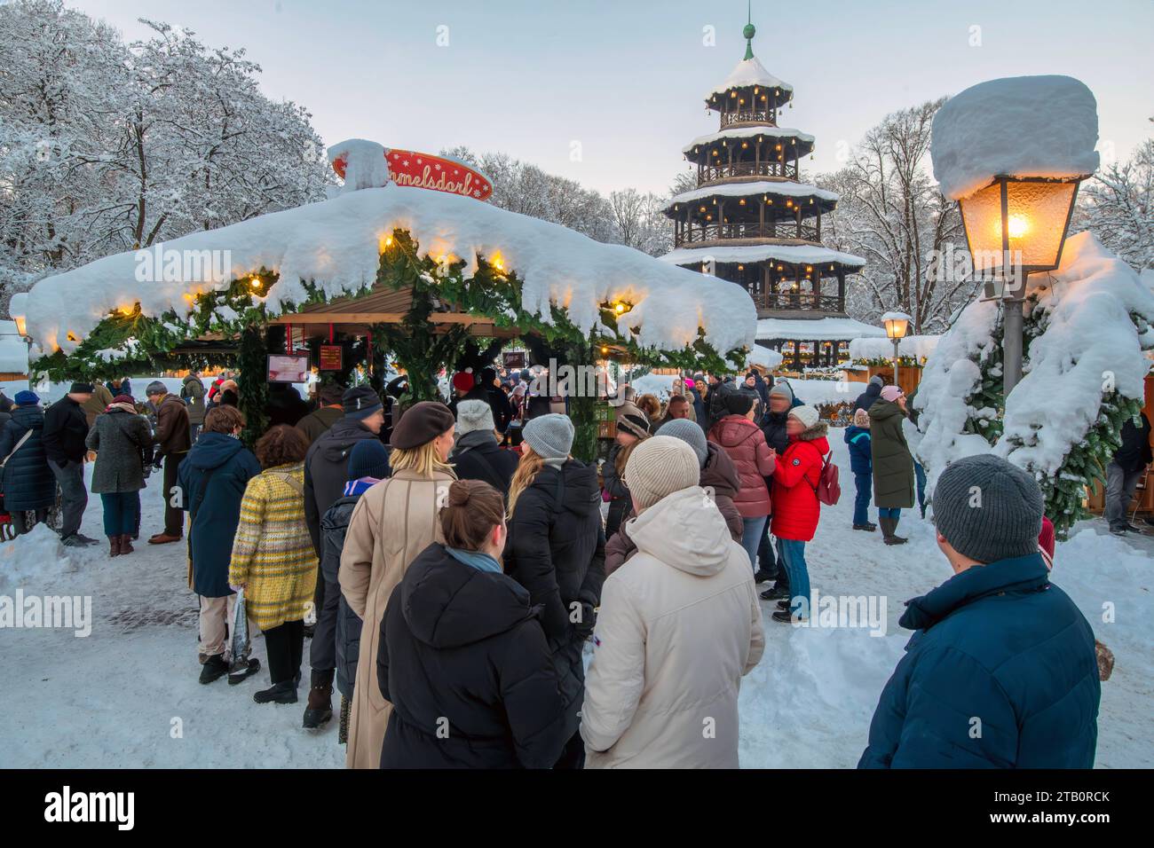Winteridylle Beim Weihnachtsmarkt Am Chinesischen Turm M nchen 