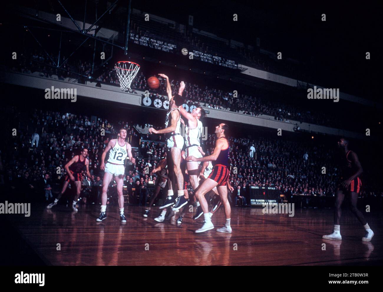 Knicks go hi-res stock photography and images - Alamy