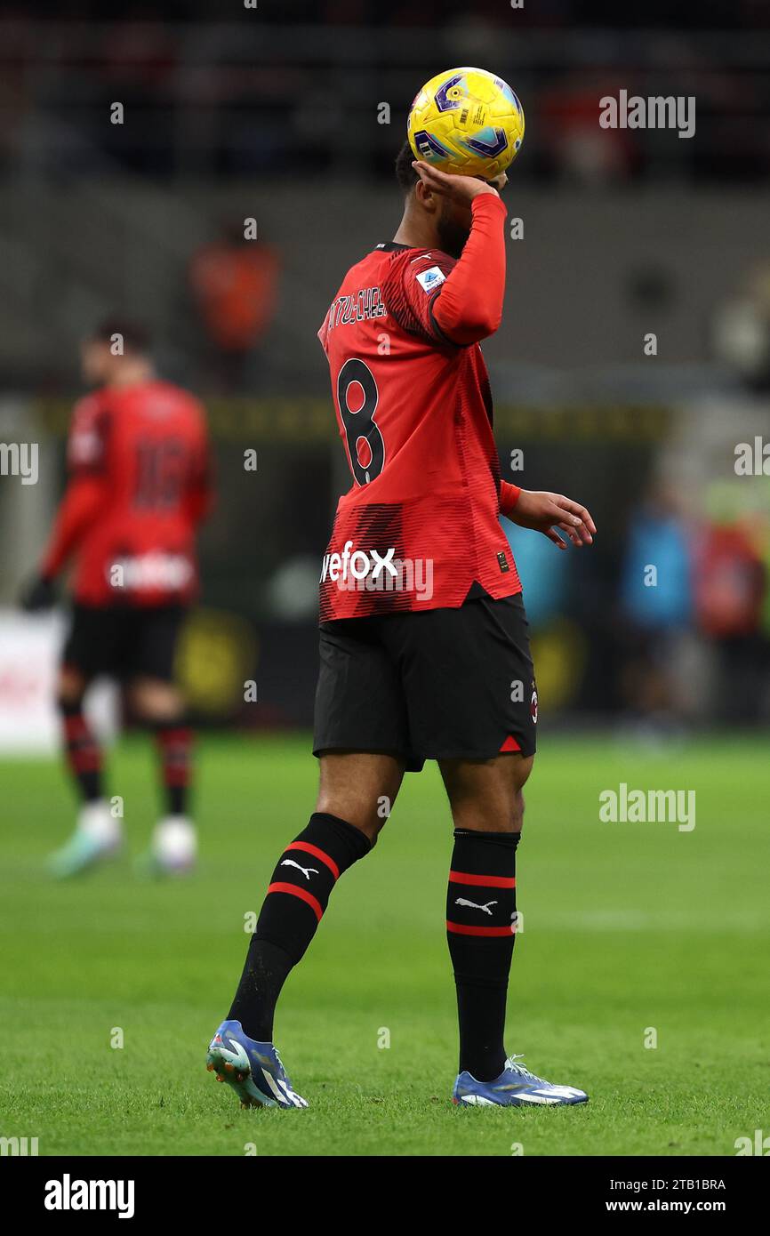 Ruben Loftus-Cheek of Ac Milan looks on during the Serie A match ...