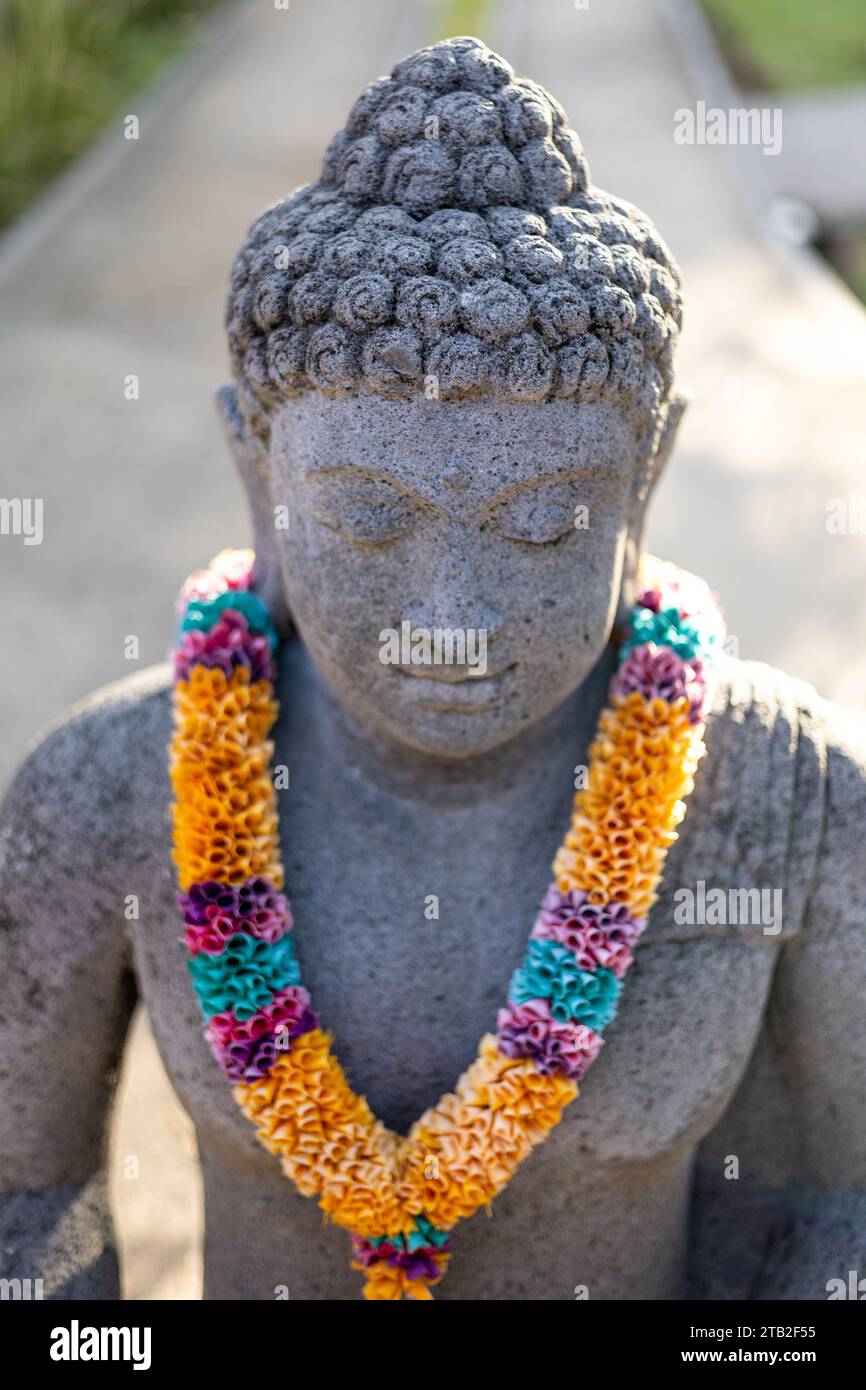 Peaceful stone garden buddha hi-res stock photography and images - Alamy