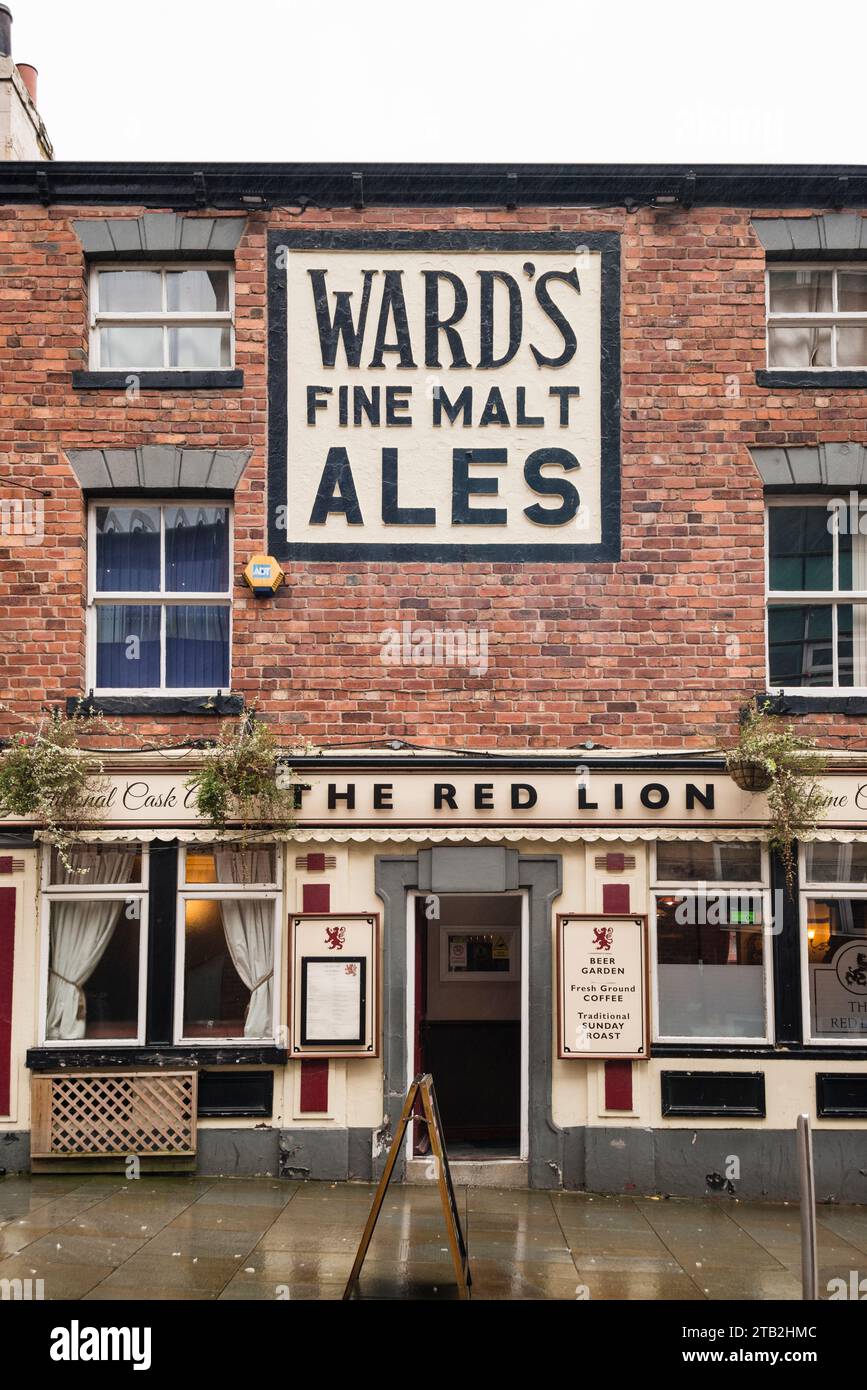 The Red Lion Pub building, Sheffield, Yorkshire, UK Stock Photo
