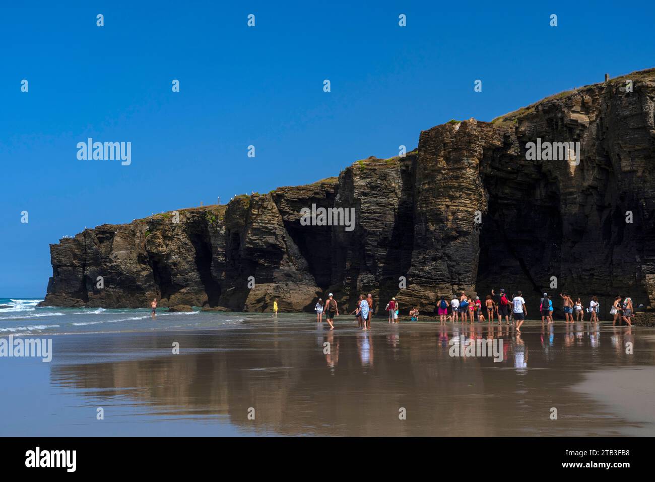 Praia das Catedrais - As Catedrais beach - name given by tourist authorities to beach in Ribadeo, Galicia, Spain. Original name is Praia de Augas Sant Stock Photo