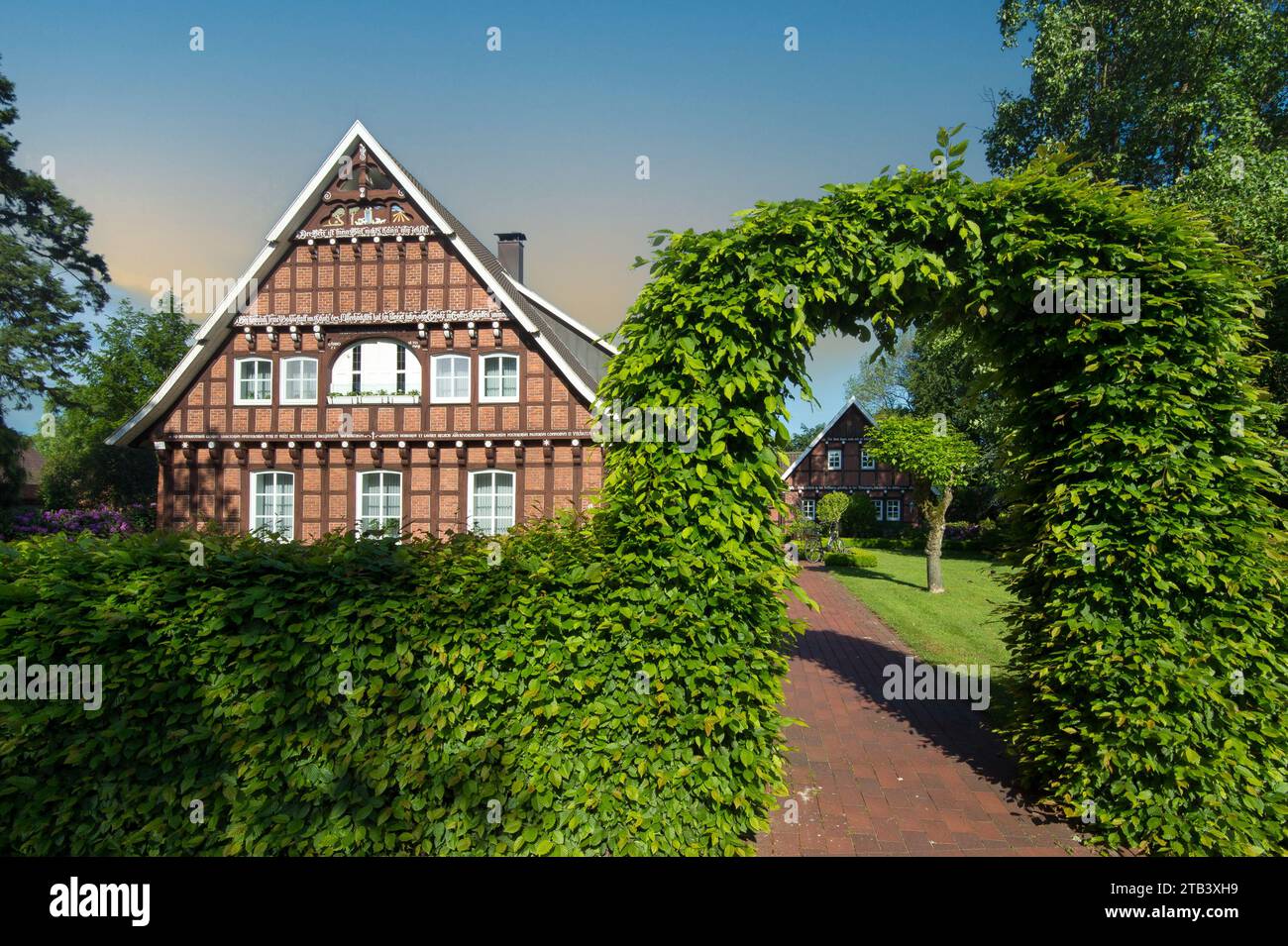 Das Pfarrhaus in Cappeln, ein Fachwerkhaus, Niedersachsen, Oldenburger