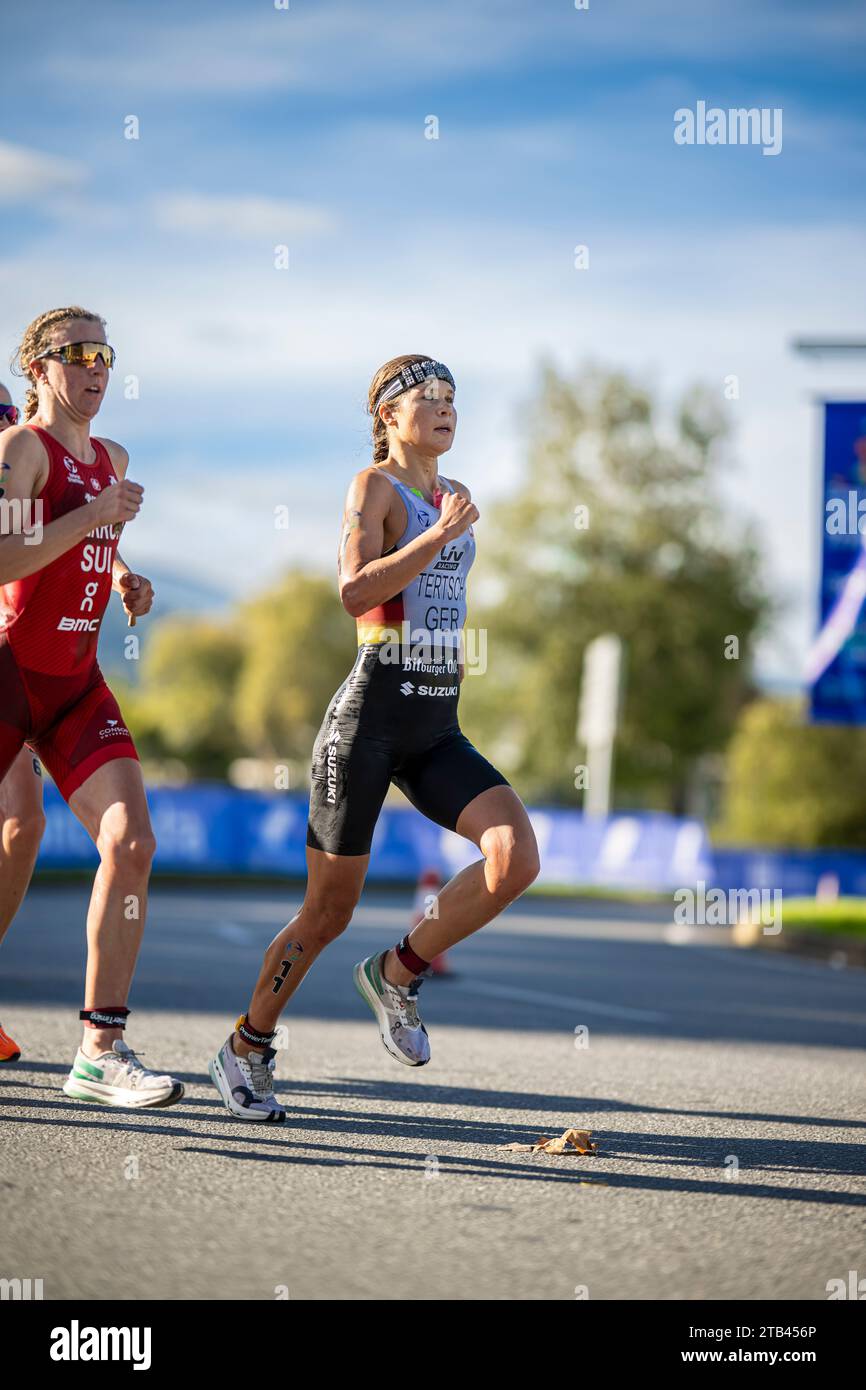 Lisa Tertsch running in Pontevedra in the 2023 World Triathlon ...