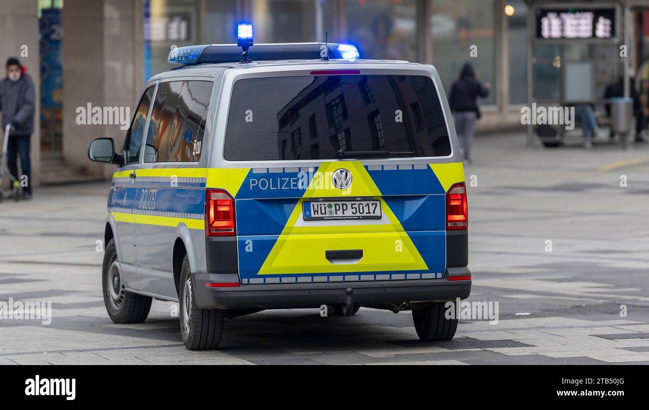 Polizei mit Blaulicht im Einsatz in München am 19.5.2019. (Photo