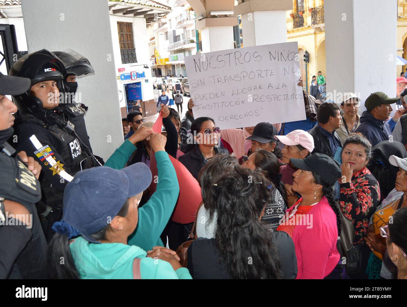 CUENCAPROTESTA MORADORES VICTORIA TARQUIQUINGEO Cuenca, Ecuador 4 de