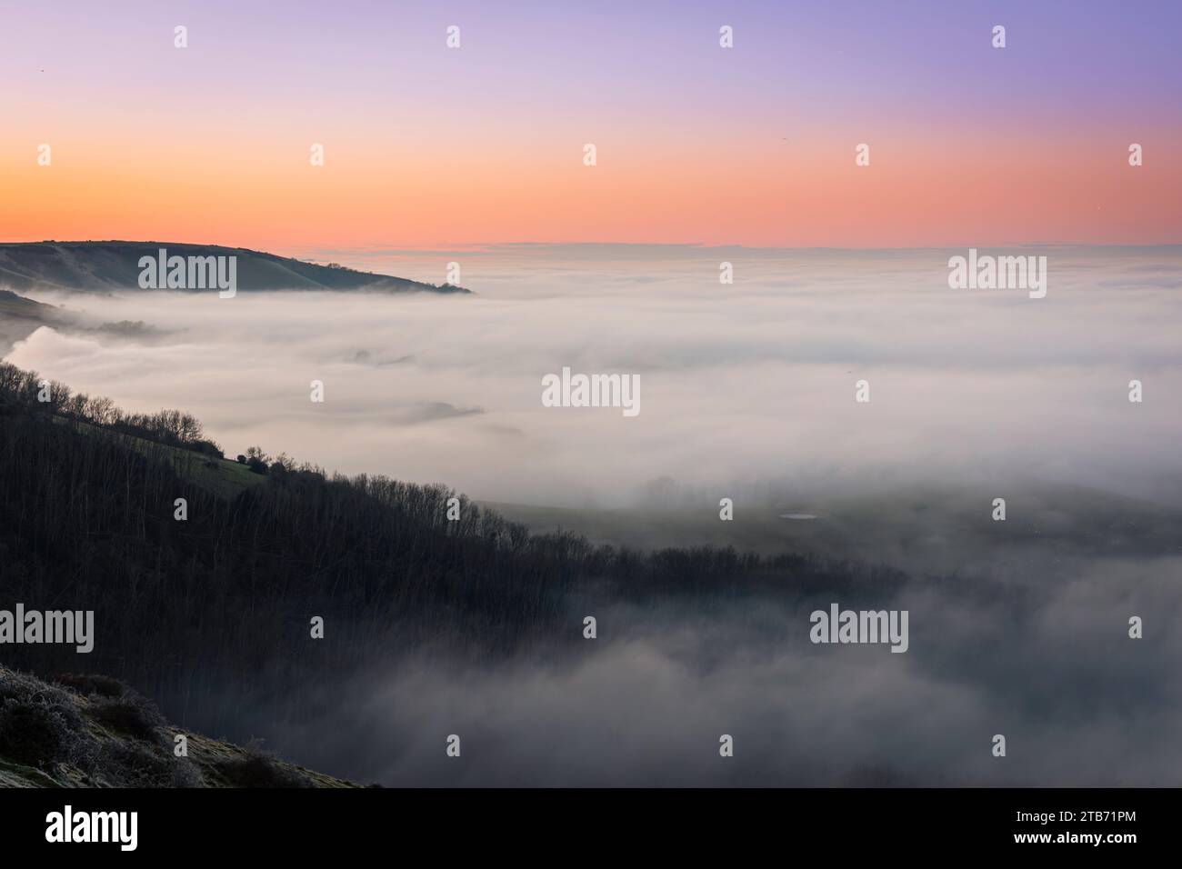 Winter sunset cloud inversion from Butts Brow on the south downs ...