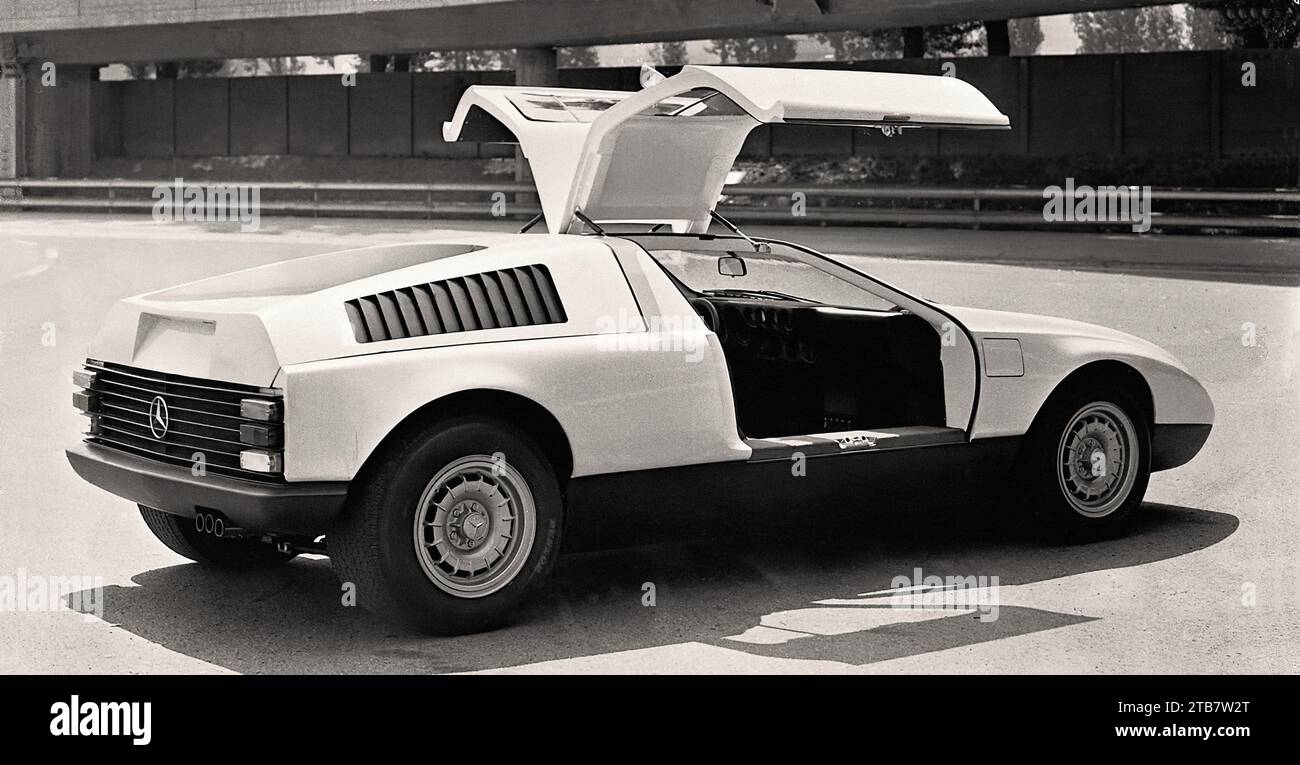 NOREV 1/18 Mercedes Benz C111 1969 Concept Car - Alliage - Tous Ouvrants - Neuf
