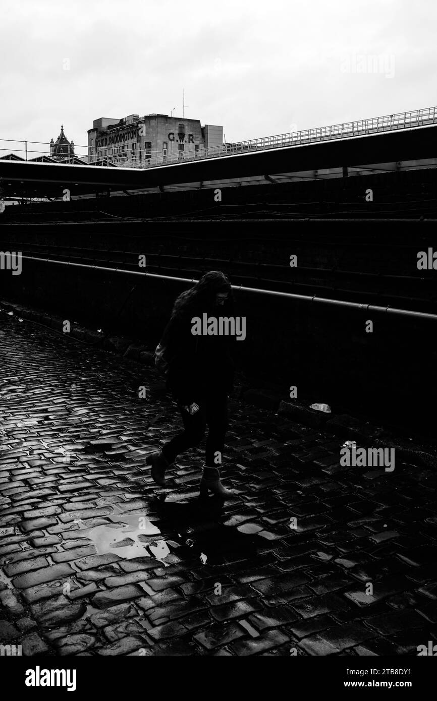 Victorian london alley Black and White Stock Photos & Images - Alamy