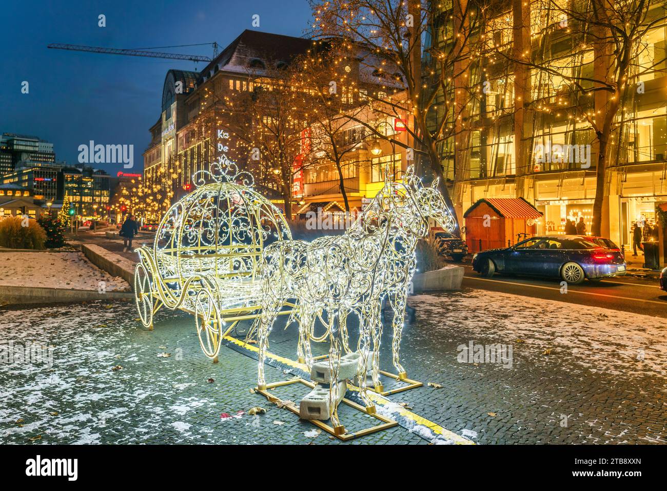 Weihnachtsbeleuchtung Tauentziehen, City West, Berlin Stock Photo