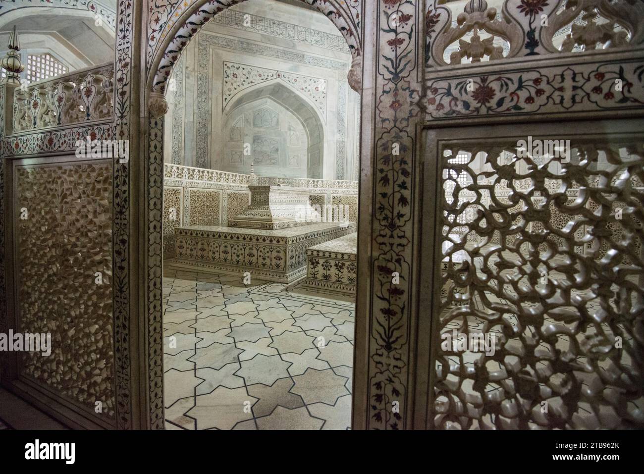 Tomb of Mumtaz Mahal in the tomb room of the Taj Mahal; Agra, India Stock Photo