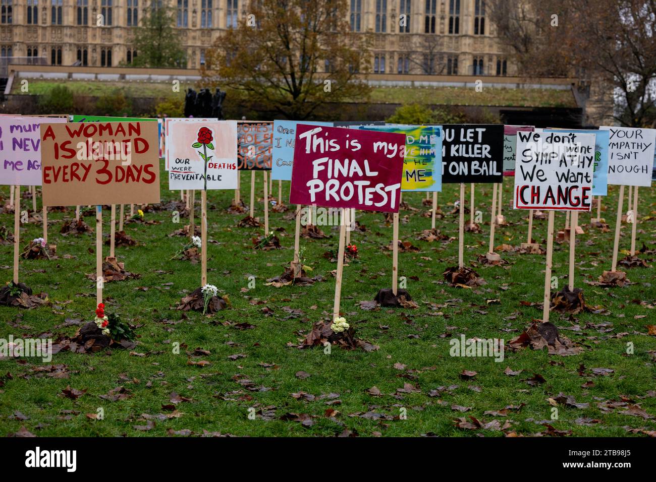 London, UK. 5th Dec, 2023. The launch of the report 'YOU WERE TOLD A VOICE FOR KILLED WOMEN' in Victoria Tower Gardens London UK Credit: Ian Davidson/Alamy Live News Stock Photo