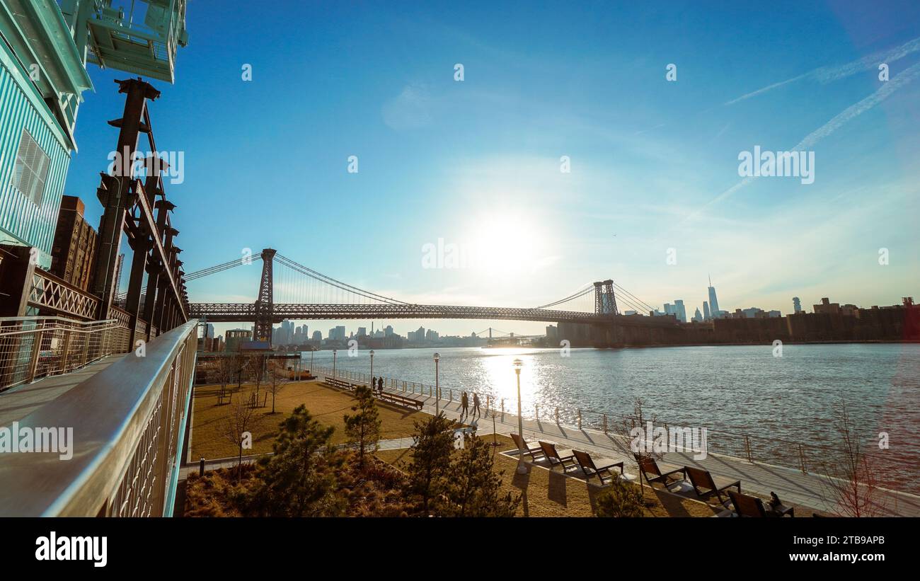 New york citys brooklyn bridge hi-res stock photography and images - Alamy
