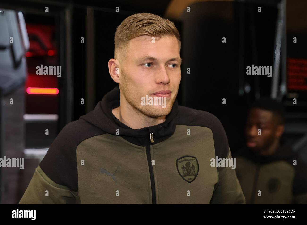 Blackpool, UK. 05th Dec, 2023. Sam Cosgrove 9 of Barnsley arrives