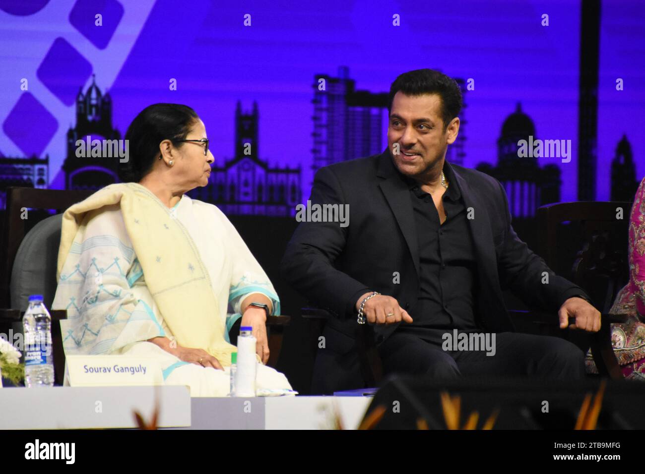 Kolkata, West Bengal, India. 5th Dec, 2023. Mamata Banerjee (L), Chief Minister of West Bengal talking with Bollywood star actor Salman Khan (R) at the inaugural function of the 29th edition of the Kolkata International Film Festival (KIFF 29), organized by the Information and Cultural Affairs Department, Government of West Bengal, which is scheduled to be held between 5 - 12 December, 2023 in Kolkata, the cultural capital of the State of West Bengal. this festival is accredited by the International Federation of Film Producers' Association or FIAPF. (Credit Image: © Biswarup Ganguly/Pacifi Stock Photo