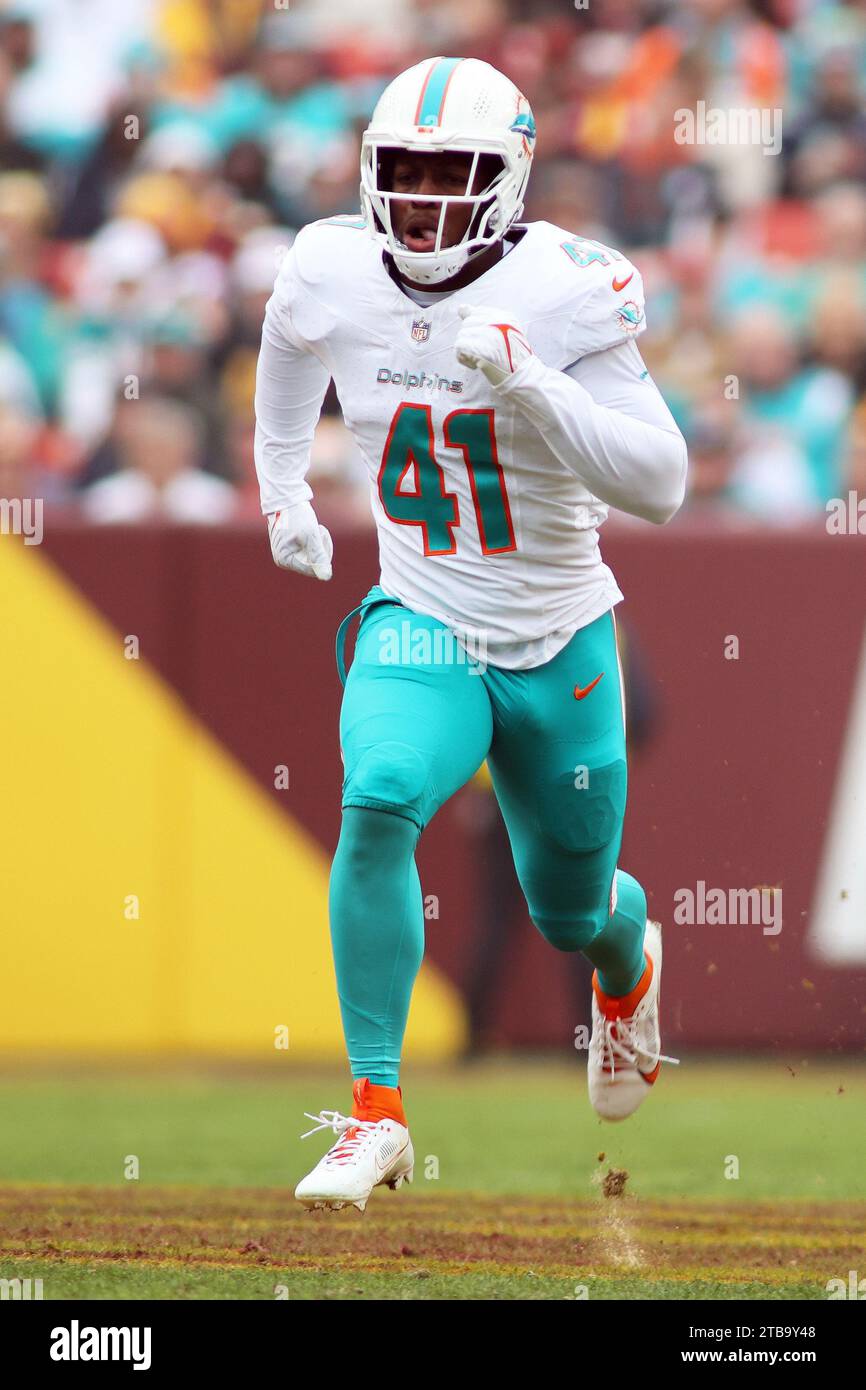 Miami Dolphins linebacker Channing Tindall (41) runs during an NFL ...