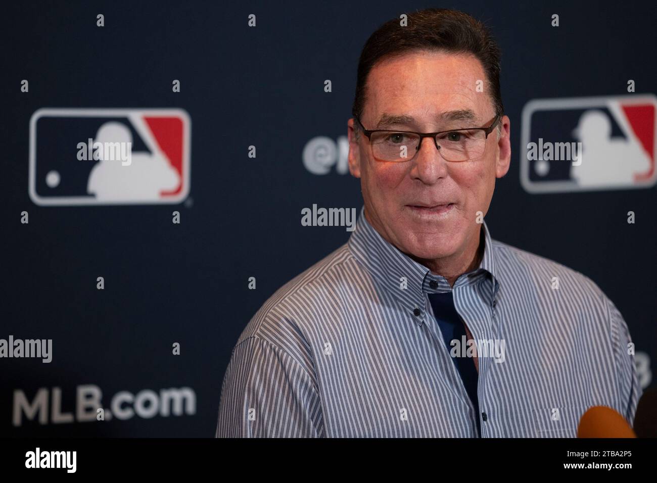 San Francisco Giants manager Bob Melvin responds to questions during