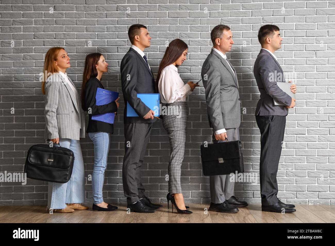 Business people waiting turn hi-res stock photography and images - Alamy