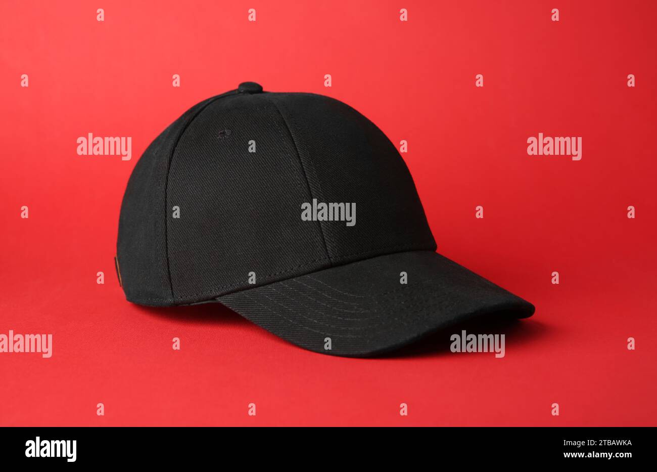 Black baseball cap hi-res stock photography and images - Alamy