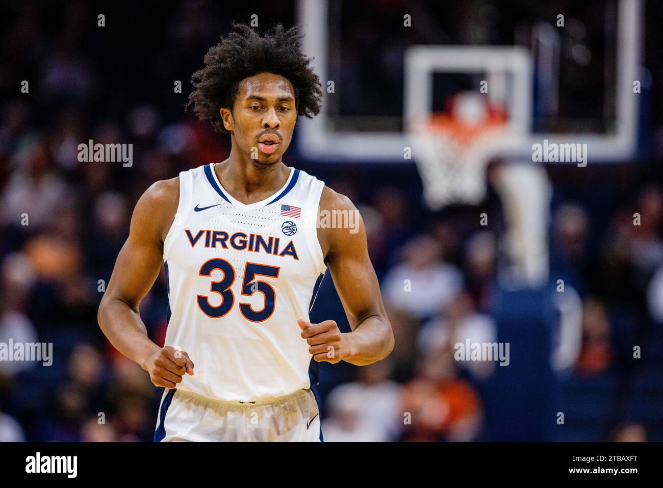 Charlottesville, VA, USA. 5th Dec, 2023. Virginia Cavaliers guard Leon