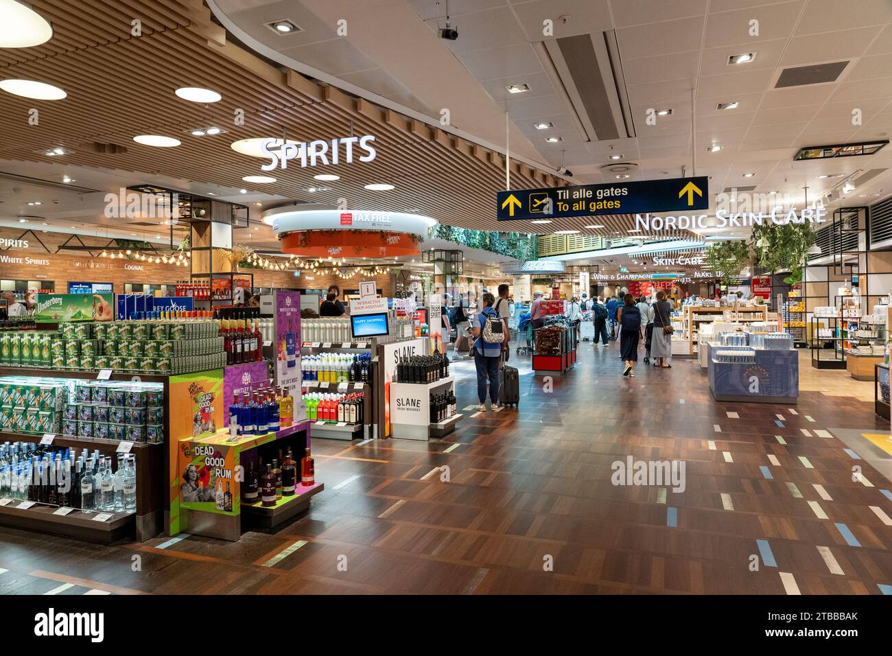 copenhagen airport duty free tobacco Duty free copenhagen airport denmark hi-res stock photography and images